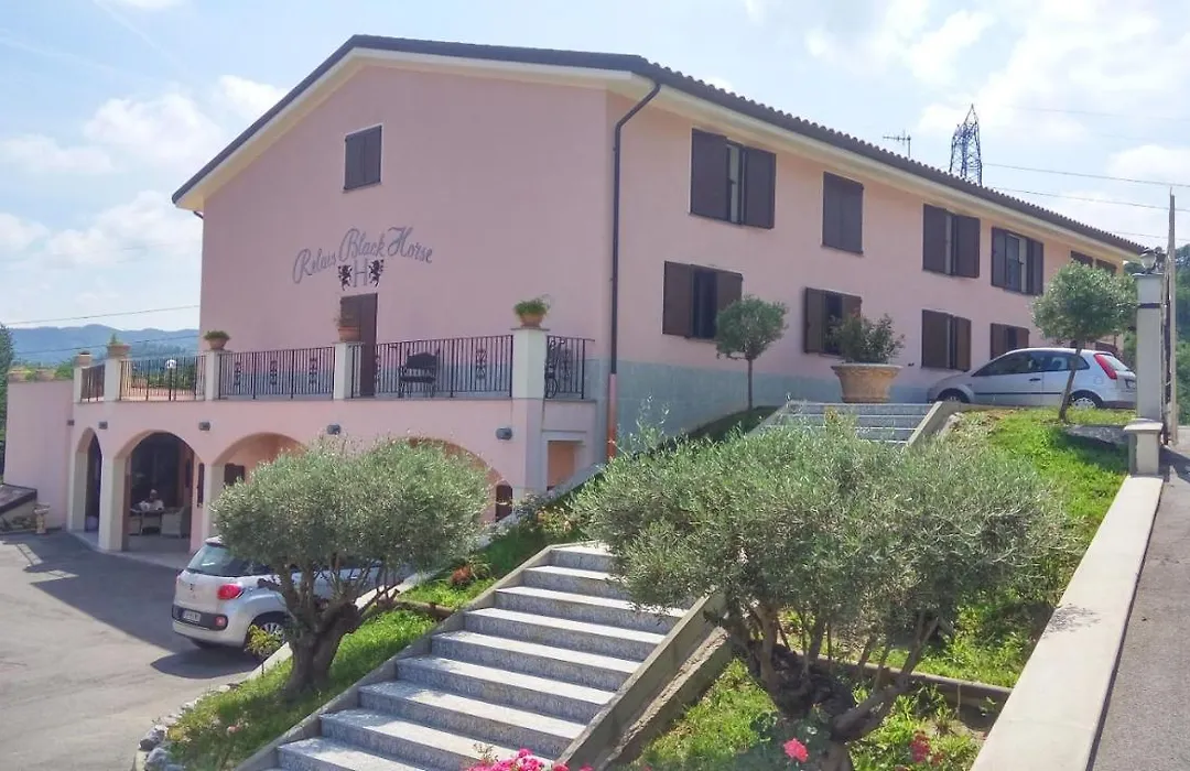 Relais Black Horse-1