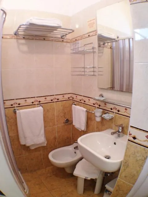 Hotel Azzurra di Gobbi Gestioni srl-1