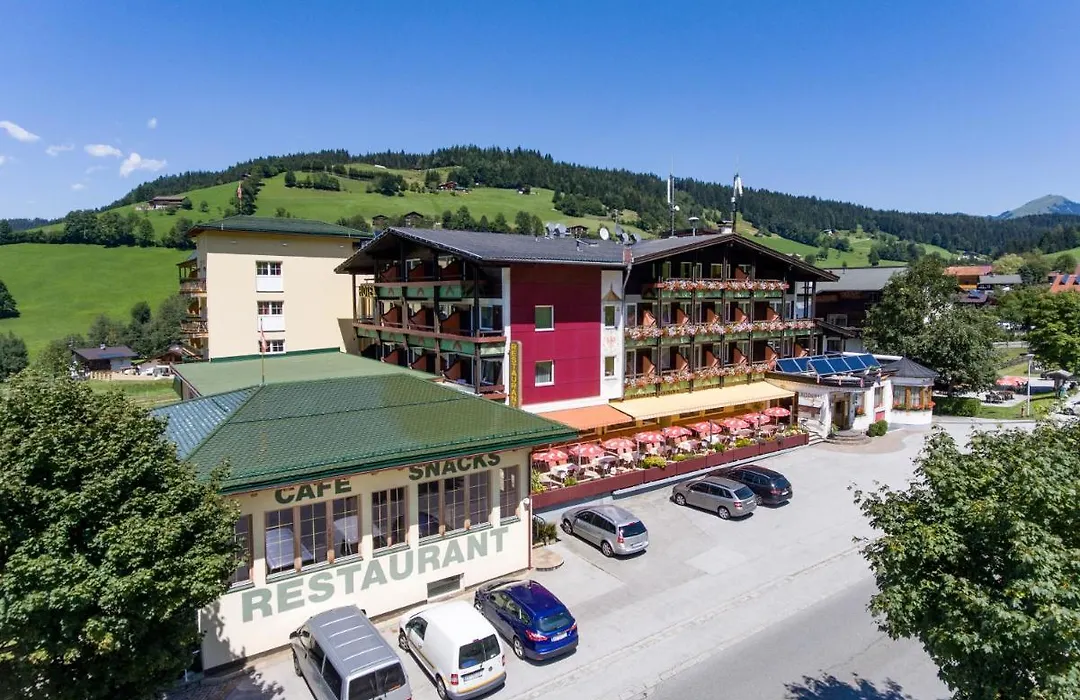Hotel Harfenwirt-1