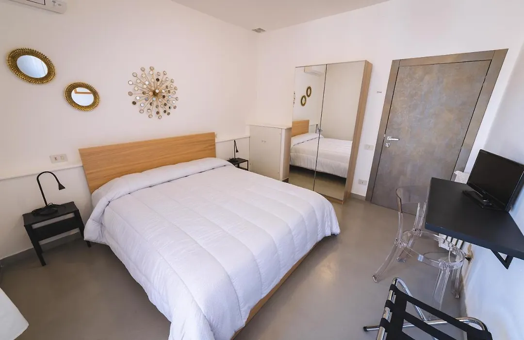 Locanda Roma Sleep & Food-1