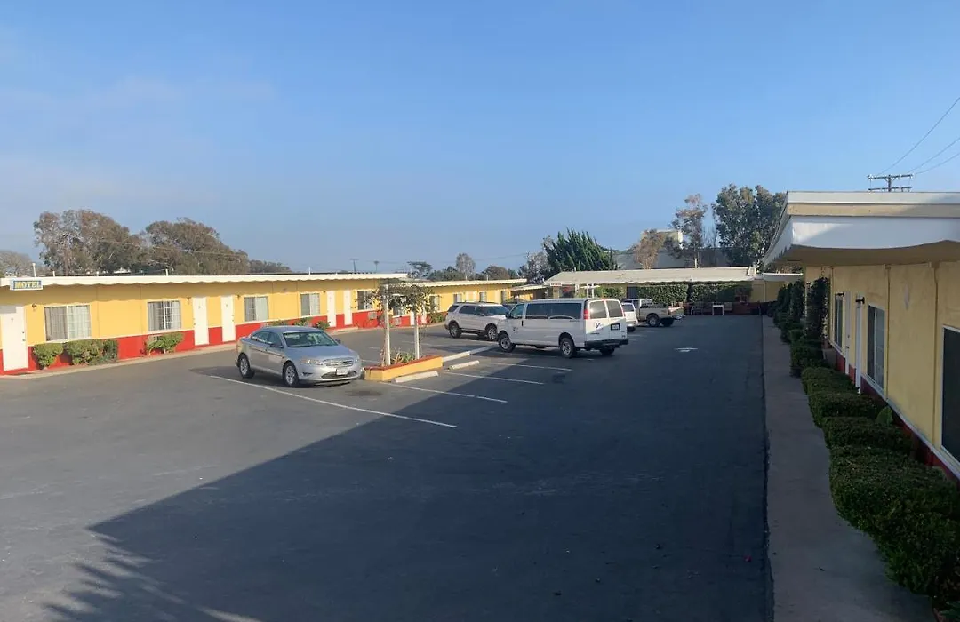 Ventura Beach House Motel-1
