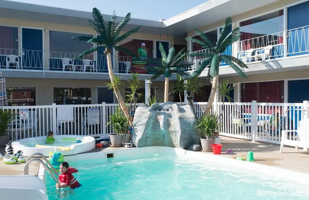 Sandbox Motel-1