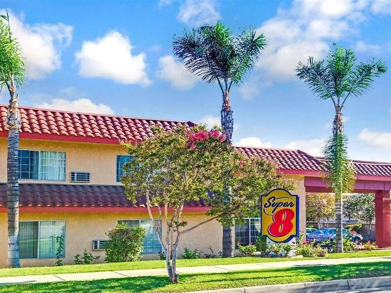 Super 8 By Wyndham Upland Ontario Ca-1