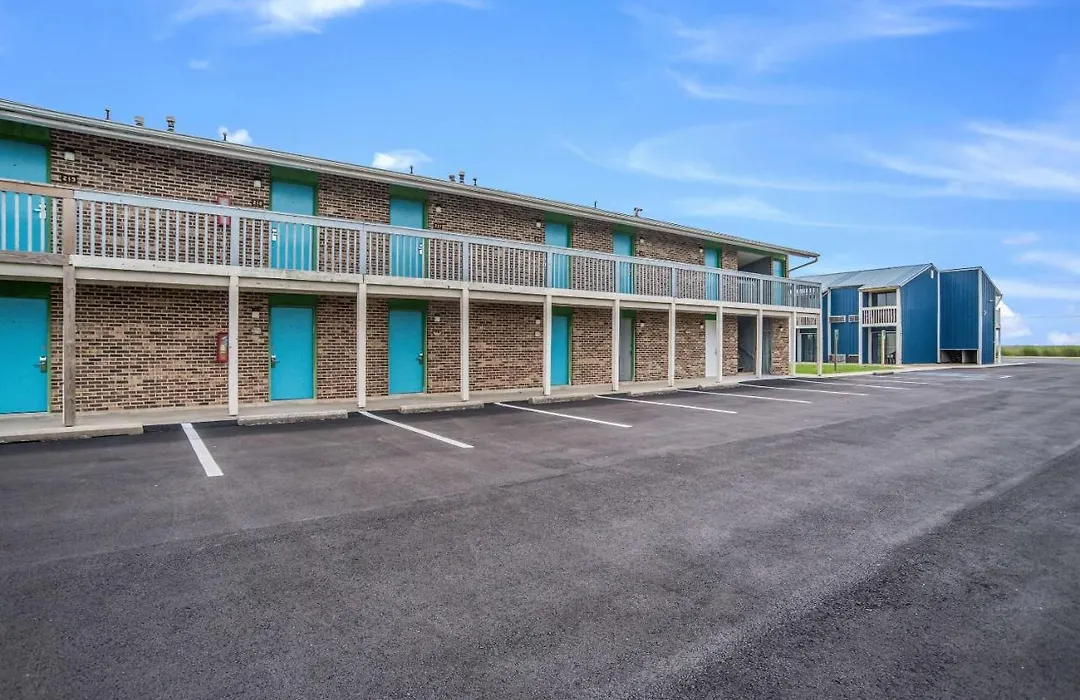 Rodeway Inn At Somers Cove Marina-1