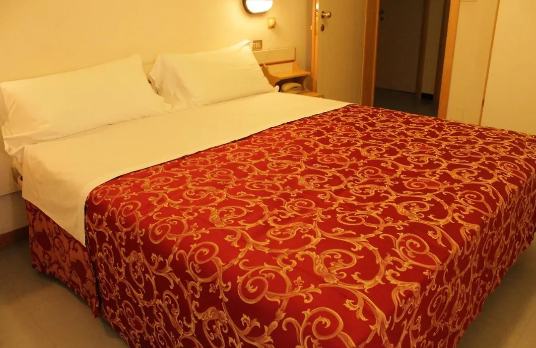 Hotel Clara-1