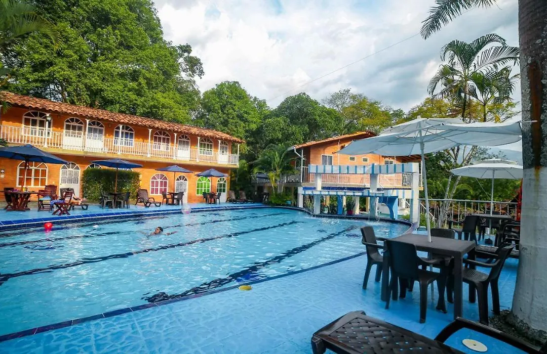 Hotel Porton de Occidente-1