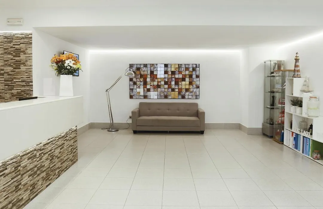 Aparthotel Flora Park & Aquarock-1