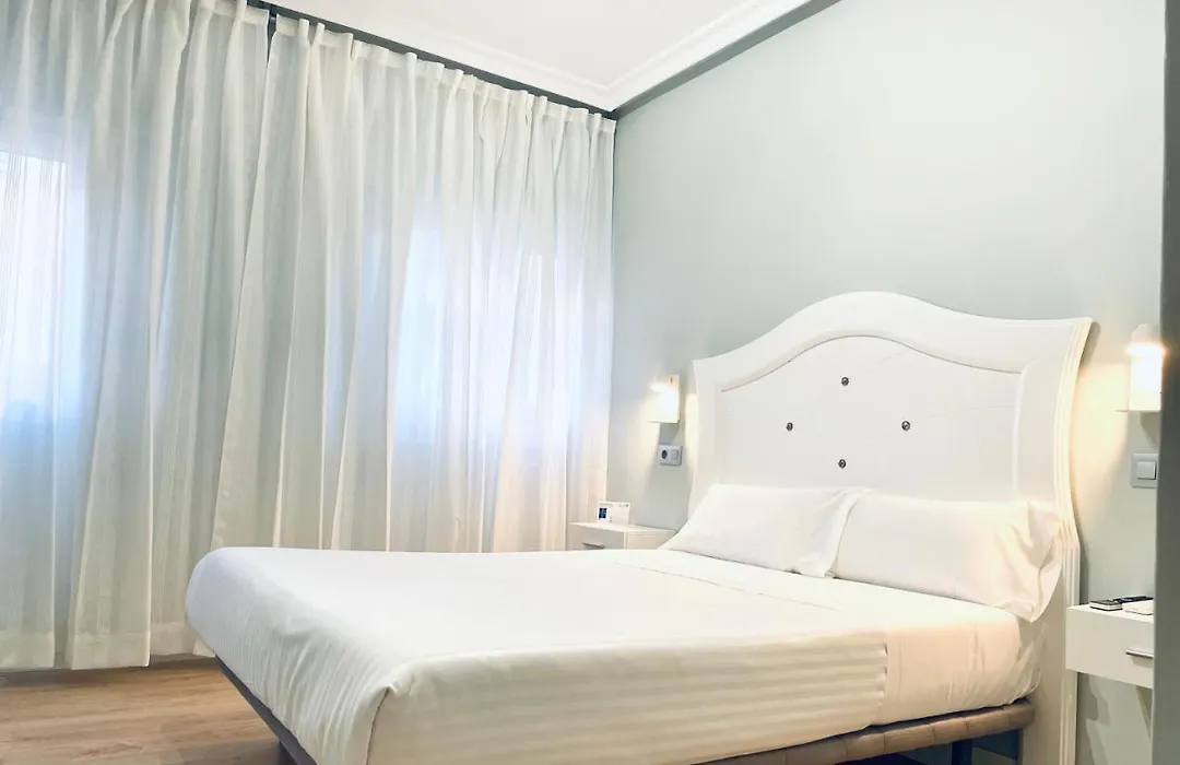 Hostal Los Angeles-1