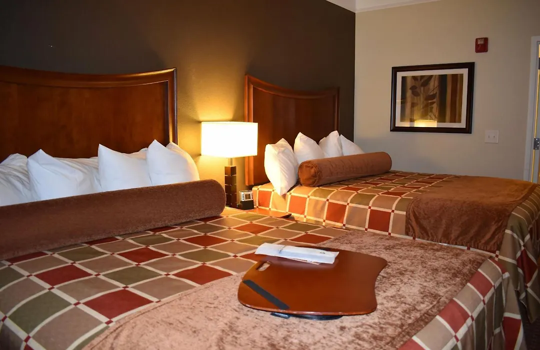 Best Western Plus Easton Inn & Suites-1