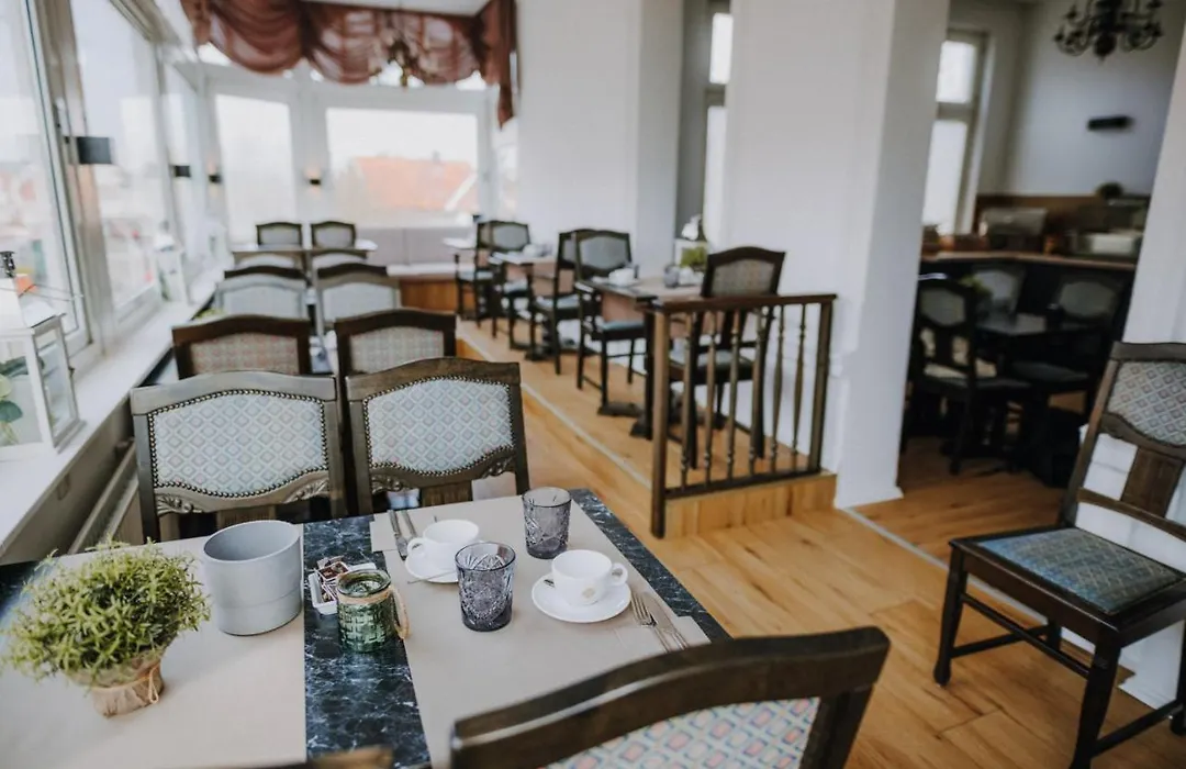 Hotel Villa Ems-1