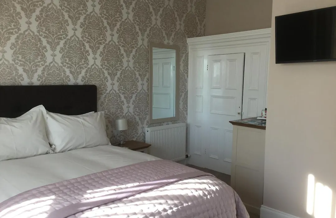 Glenora Guest House-1