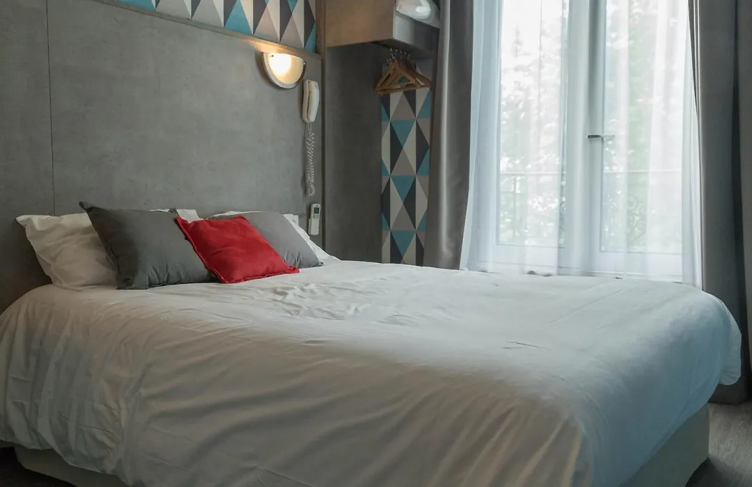 Hotel Paris Panam-Pere Lachaise-Place Gambetta-Hopital Tenon-Republique-1