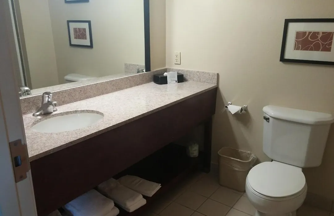 Comfort Suites Airport-1