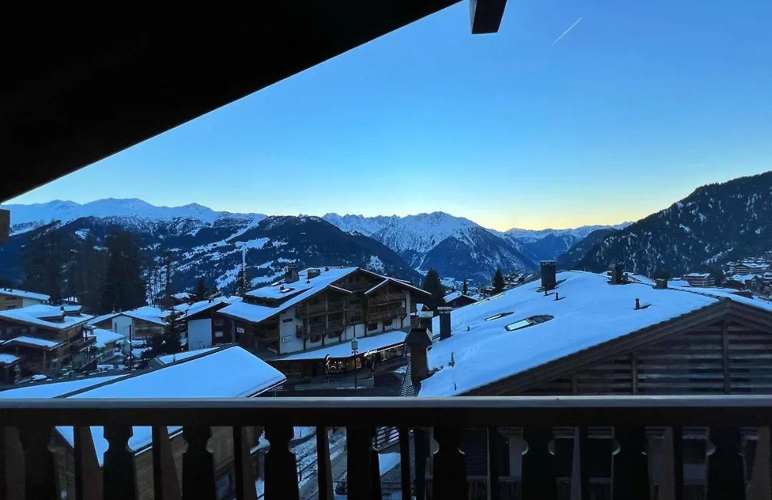 Hotel Les Chamois-1