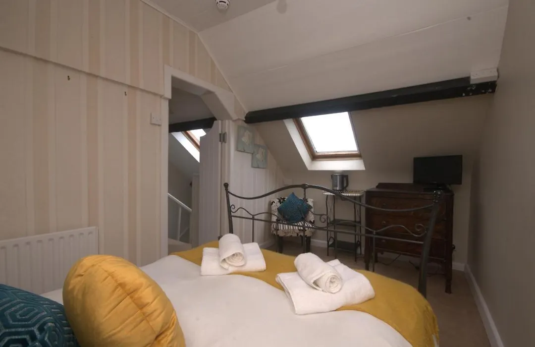 Lizzys Little Kitchen Town Accommodation-1