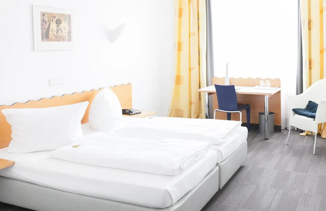 Hotel Ambiente-1