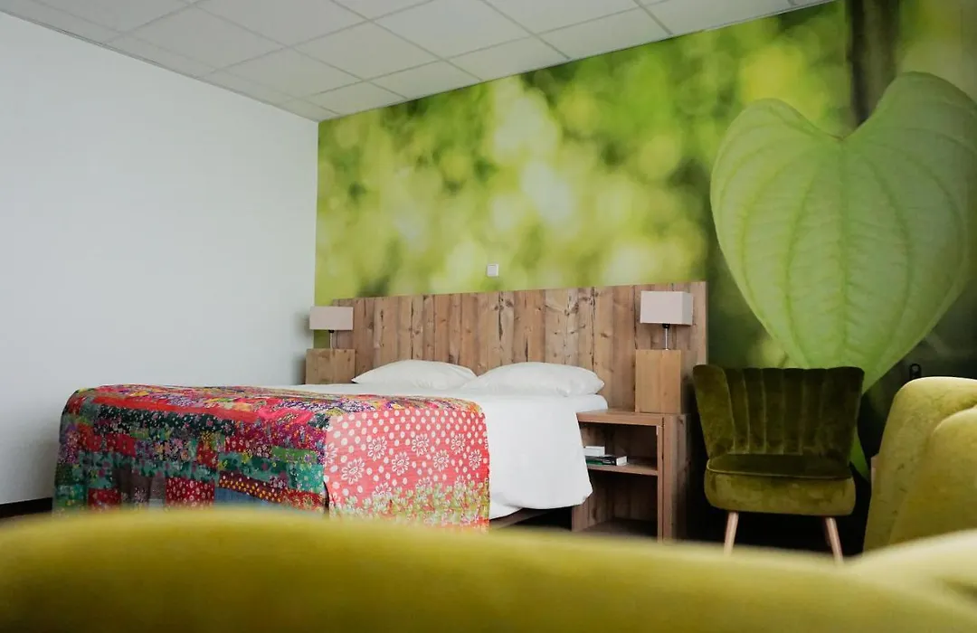 Forest Hotel-1