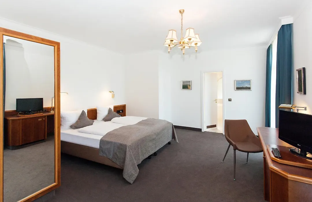 Trip Inn Klee am Park Wiesbaden-1