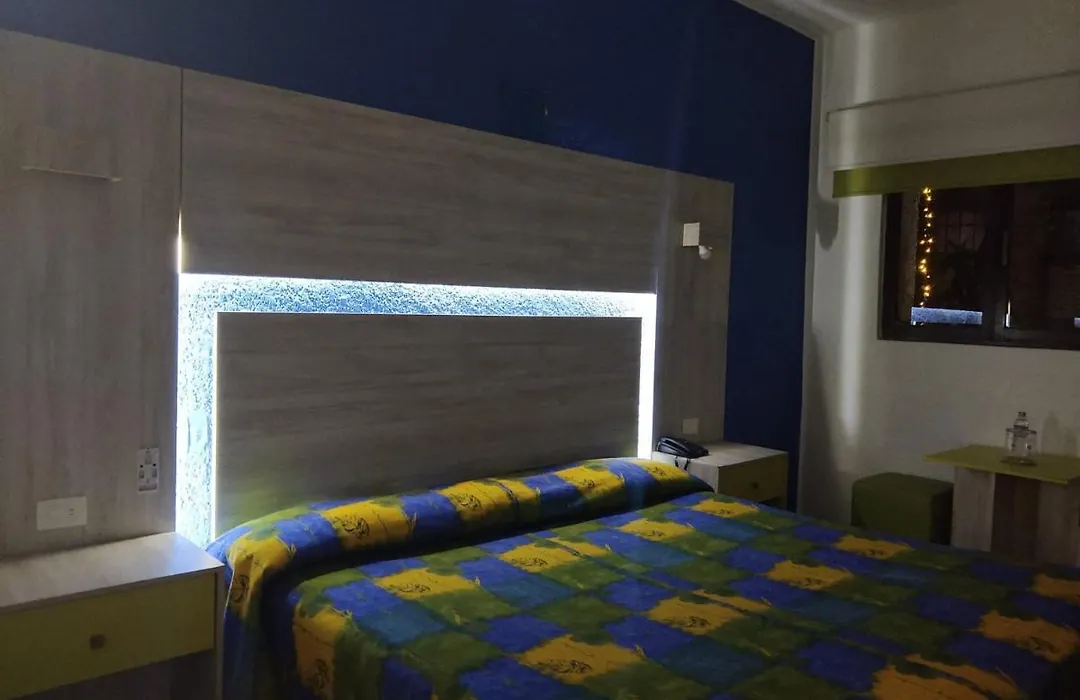 Hotel Gilbert-1