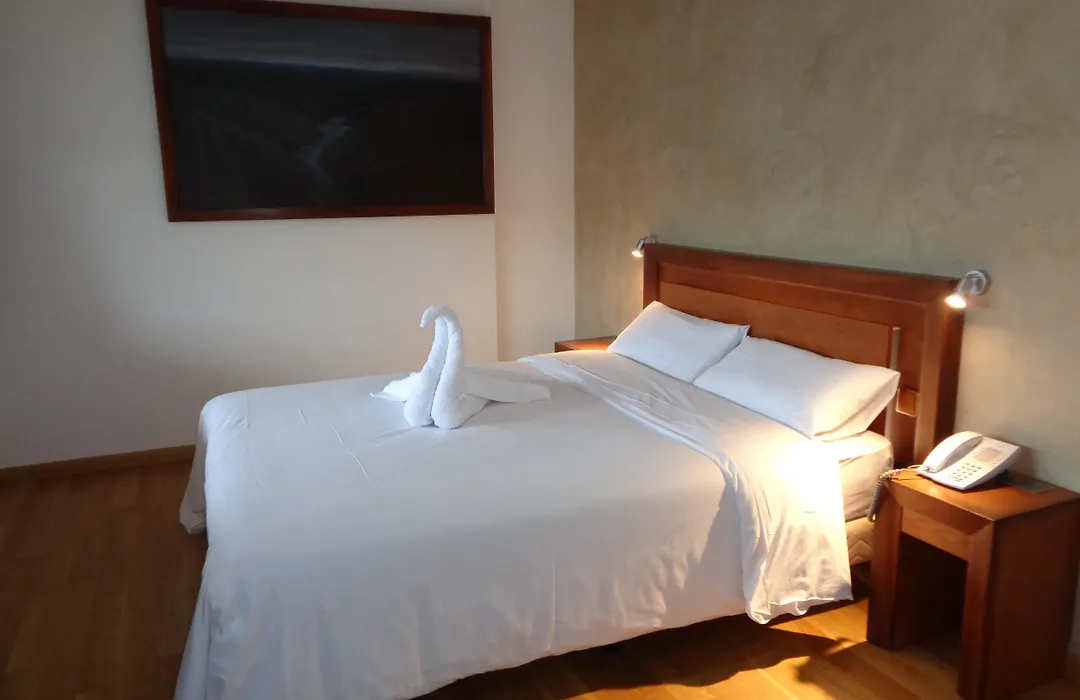 Hotel Villa De Betanzos-1