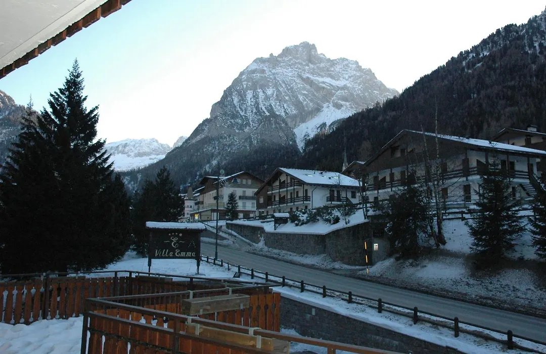 IHR Hotel Villa Emma-1
