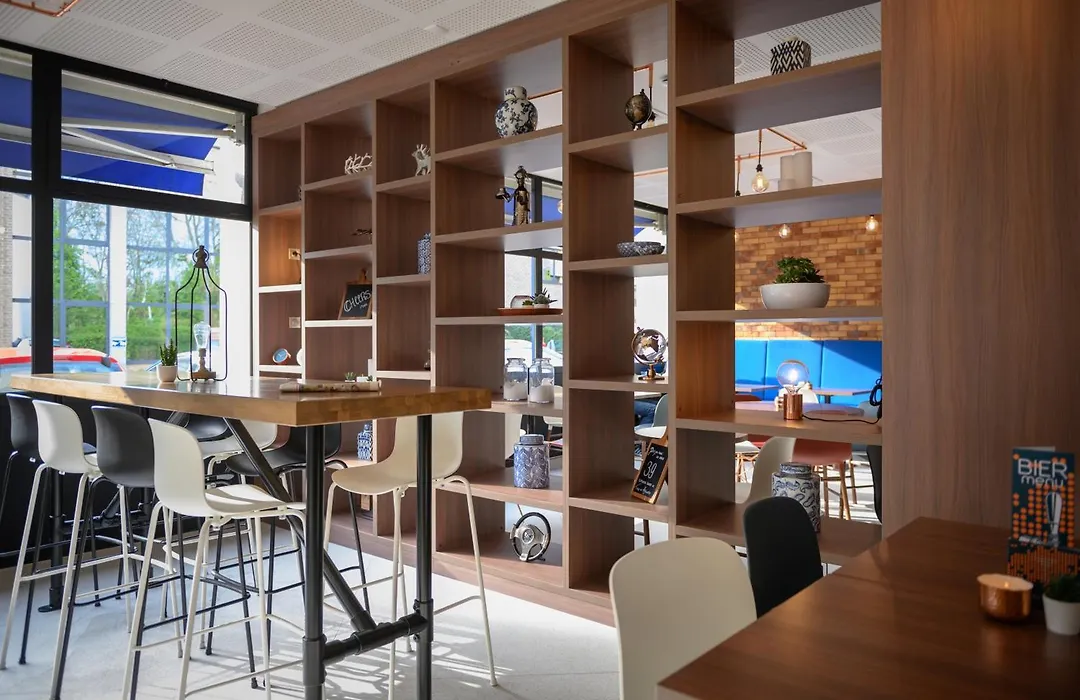 Tulip Inn Antwerpen-1