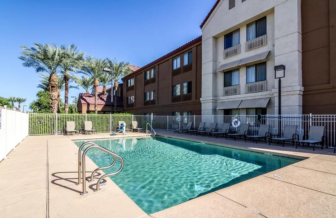 Red Roof Inn Plus+ Tempe - Phoenix Airport-1
