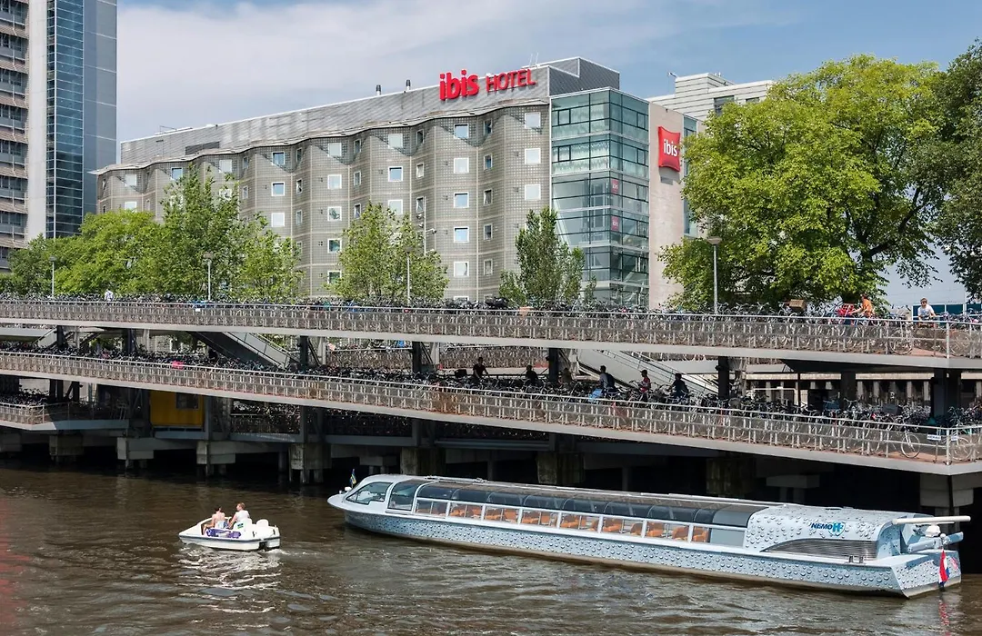ibis Amsterdam Centre-1