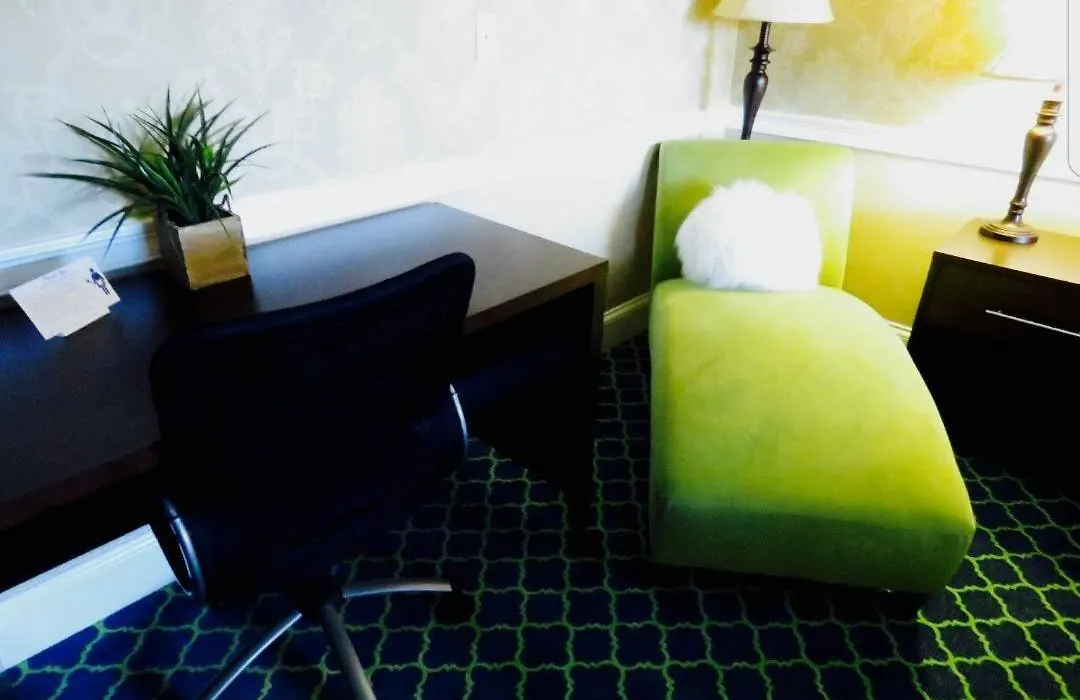 Rodeway Inn Logan International Airport-1