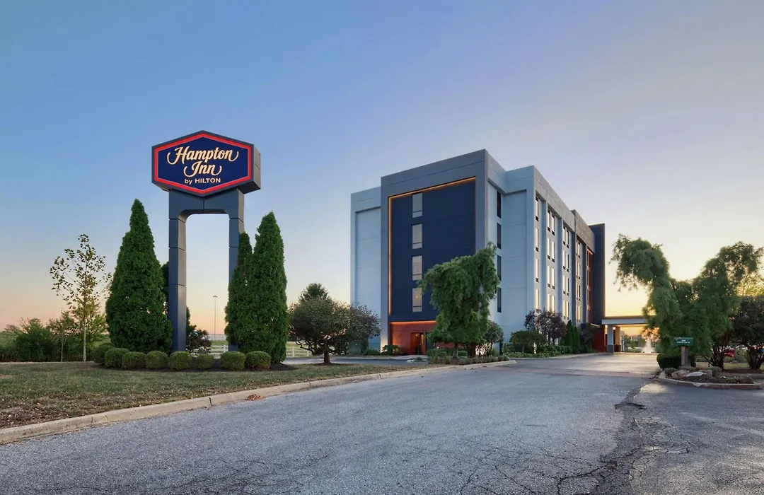 Hampton Inn Louisville Northeast-1