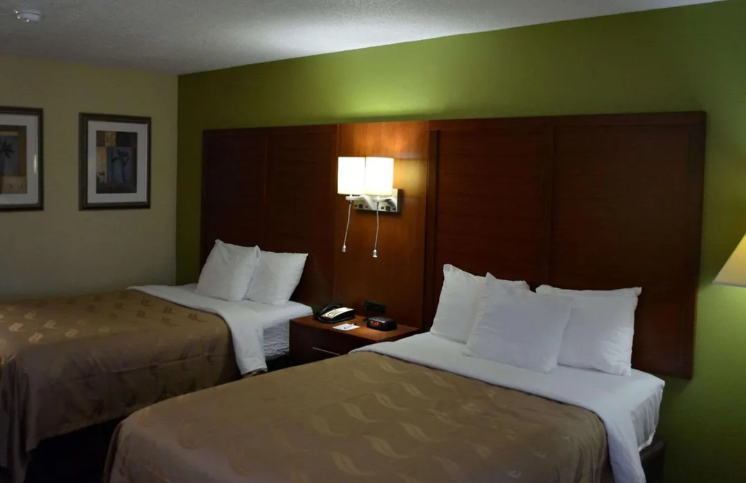 Quality Inn Savannah Midtown-1