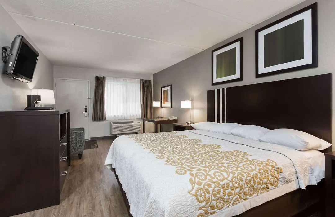 Days Inn By Wyndham Harrisburg North-1