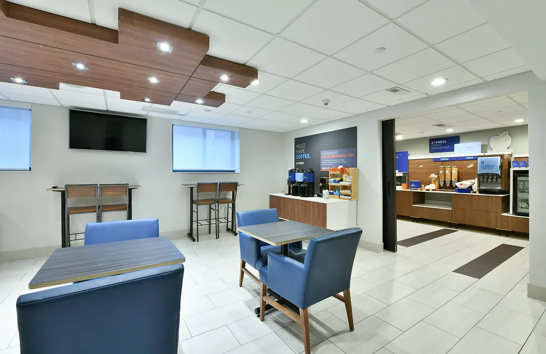 Country Inn & Suites By Radisson, Staten Island-1
