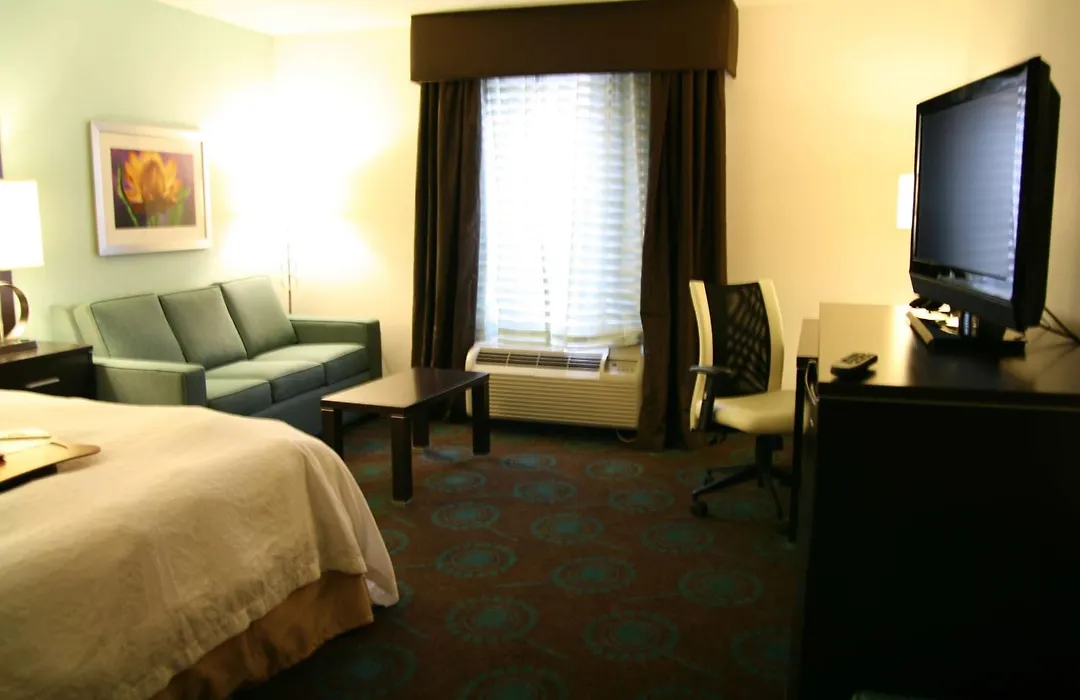 Hampton Inn Shreveport-Airport-1