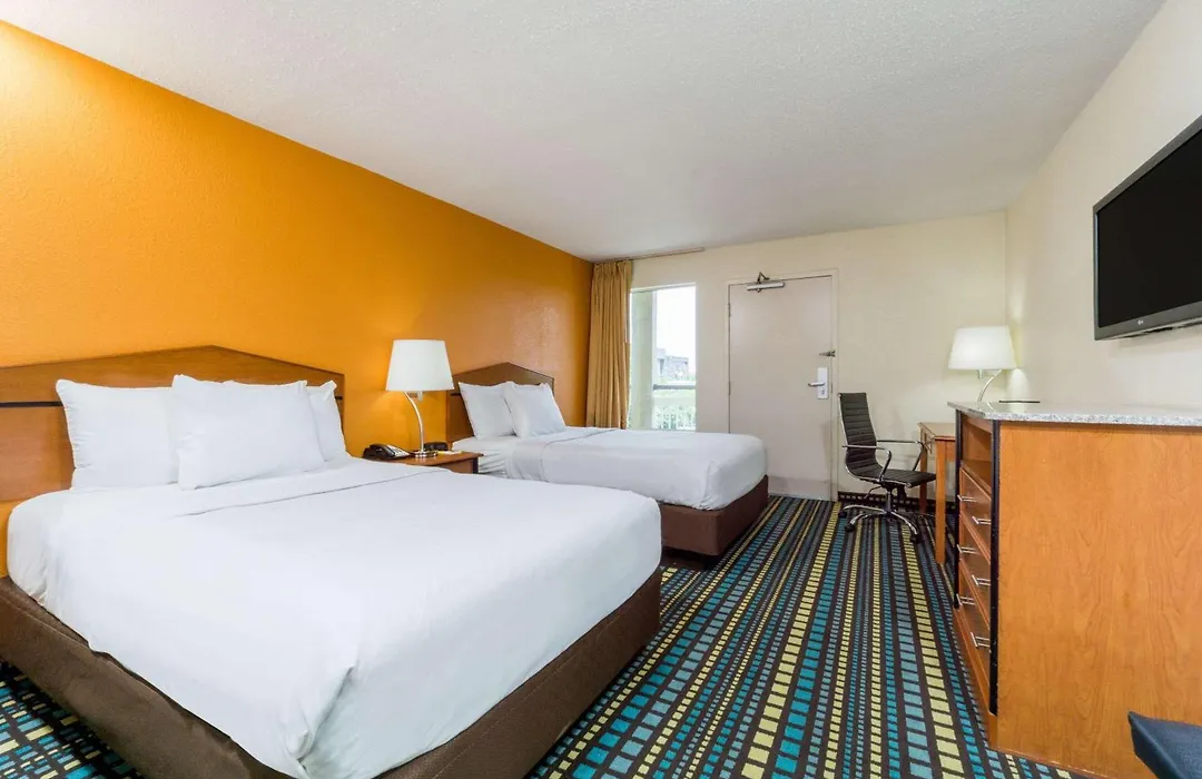 Days Inn By Wyndham Florence Cincinnati Area-1