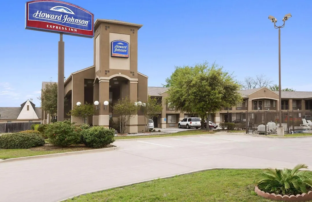 Howard Johnson By Wyndham Grand Prairie Near Lone Star Park-1