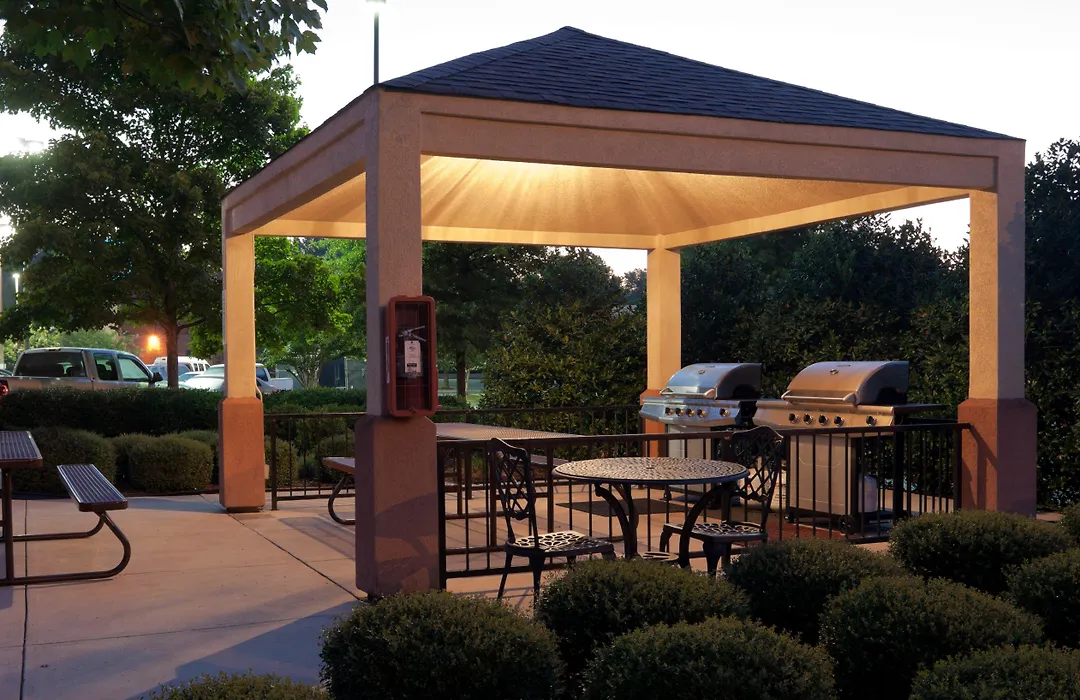Sonesta Simply Suites Huntsville Research Park-1