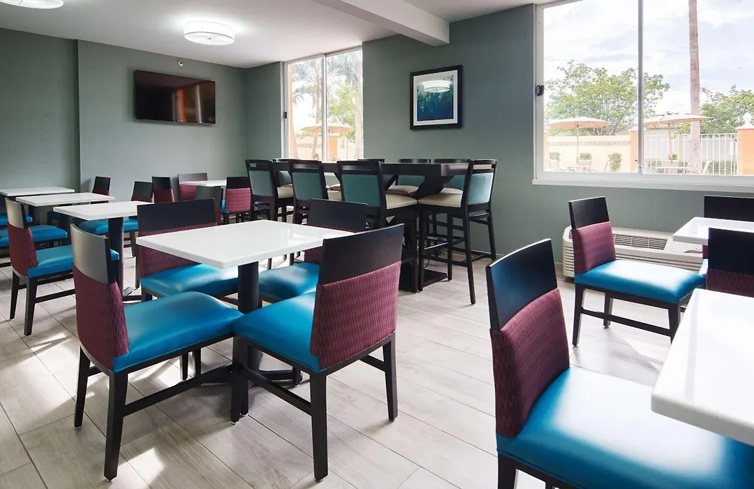 Best Western Fort Myers Inn And Suites-1