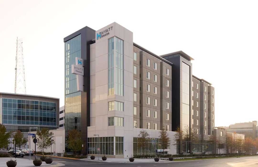 Archer Hotel Falls Church-1