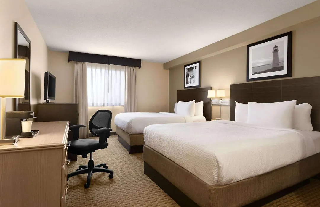 Travelodge Suites By Wyndham Moncton-1