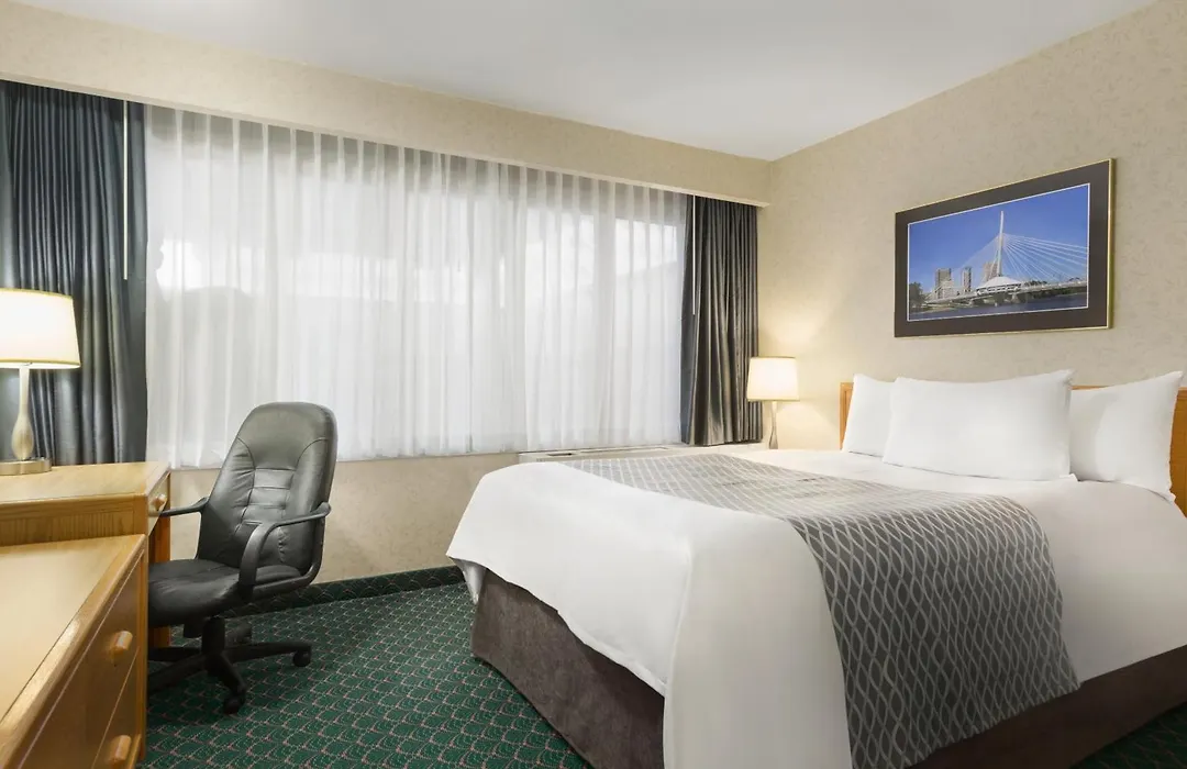 Travelodge By Wyndham Winnipeg East-1