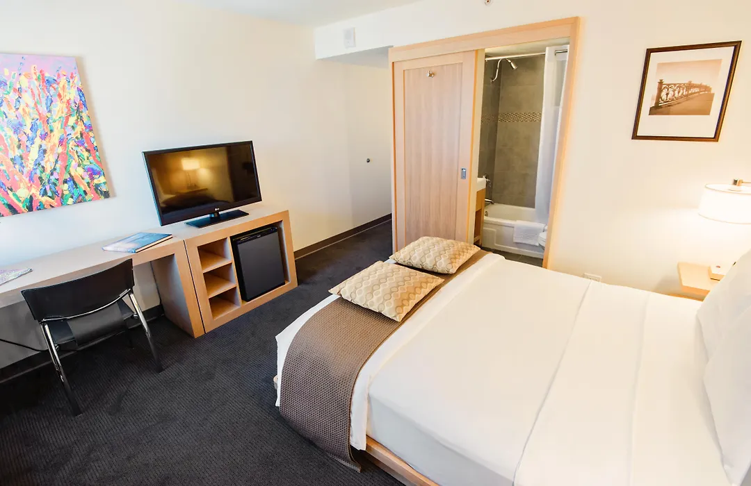 Vive Hotel Waikiki-1