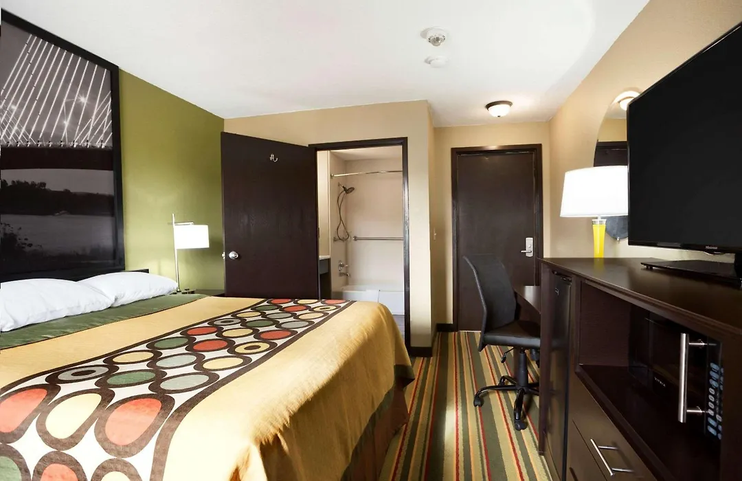 Super 8 By Wyndham Joplin-1