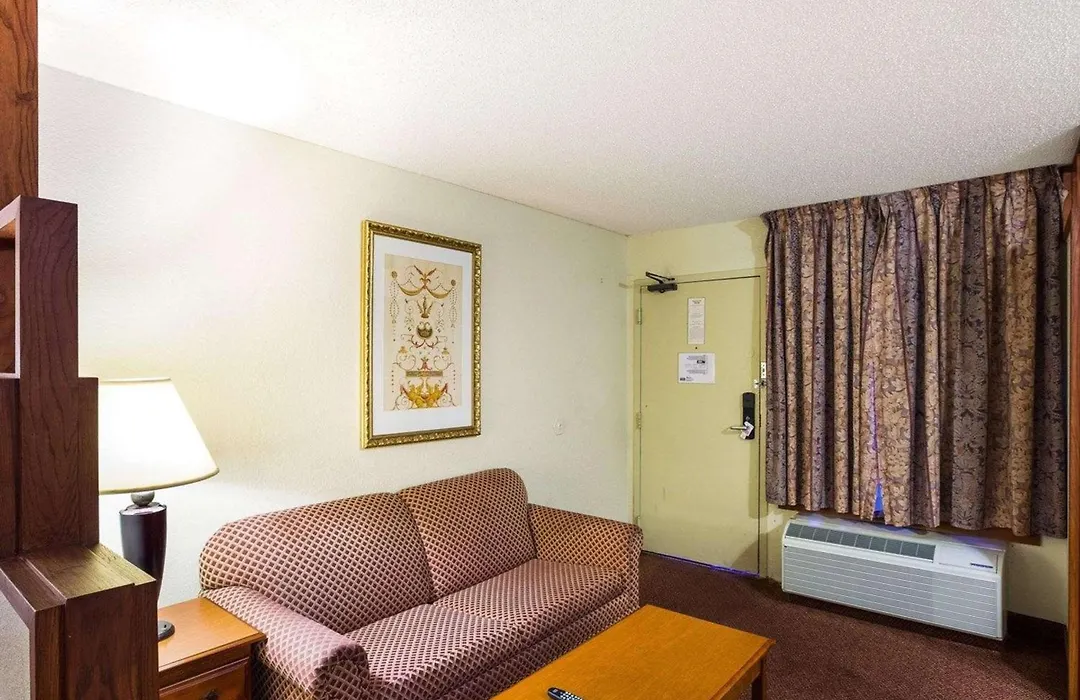 Fiesta Inn And Suites Medical Center I-10-1