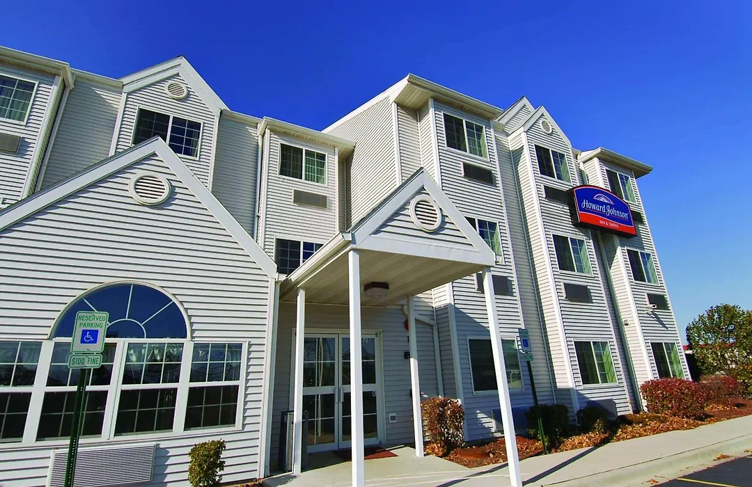 Red Lion Inn & Suites Elk Grove Village-1