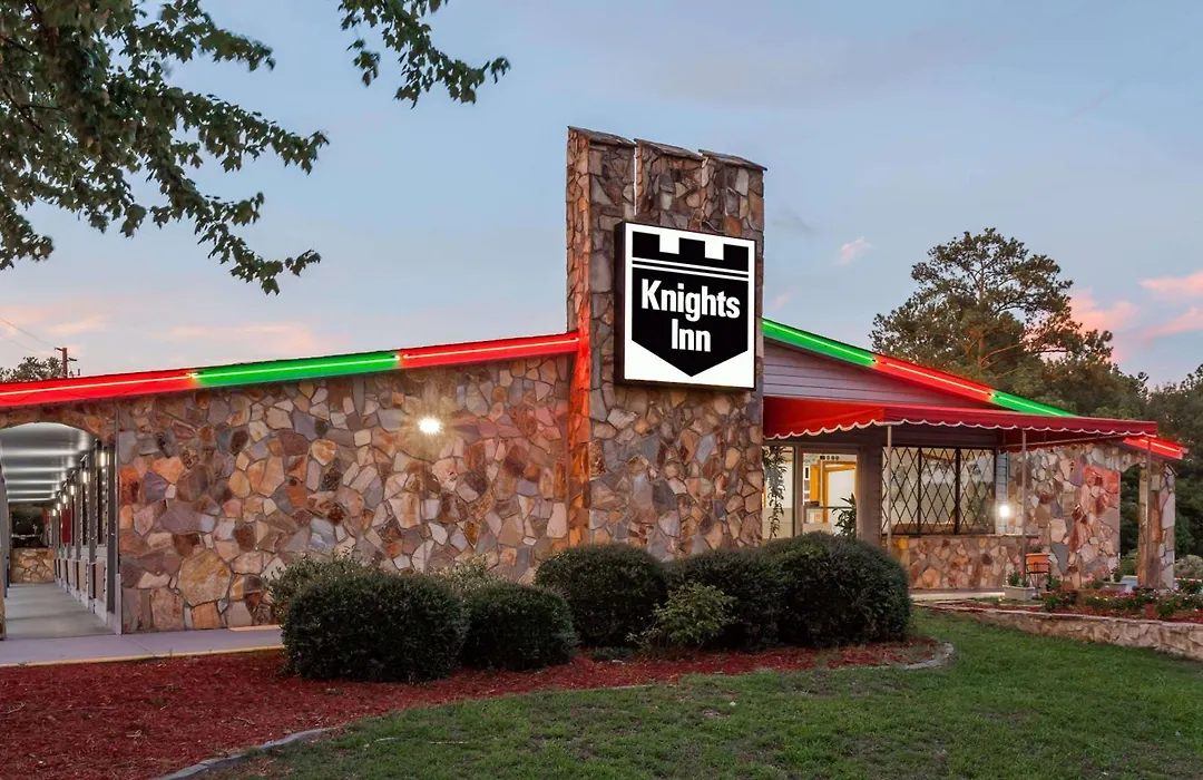 Knights Inn - Columbia-1