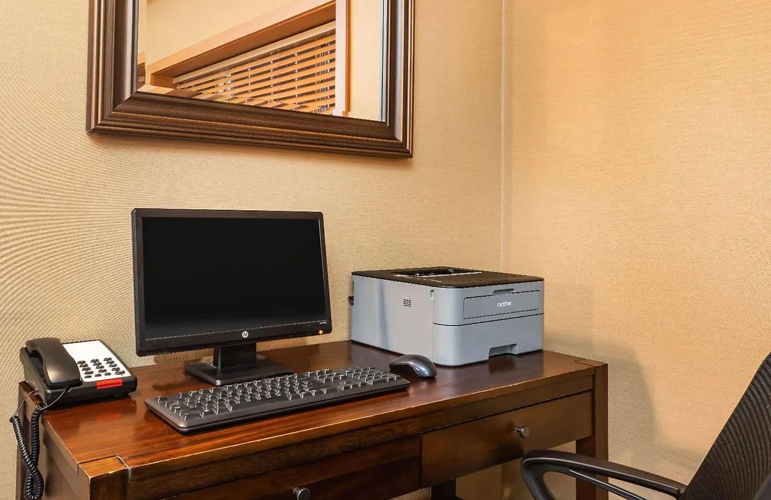 La Quinta By Wyndham Portland Airport-1