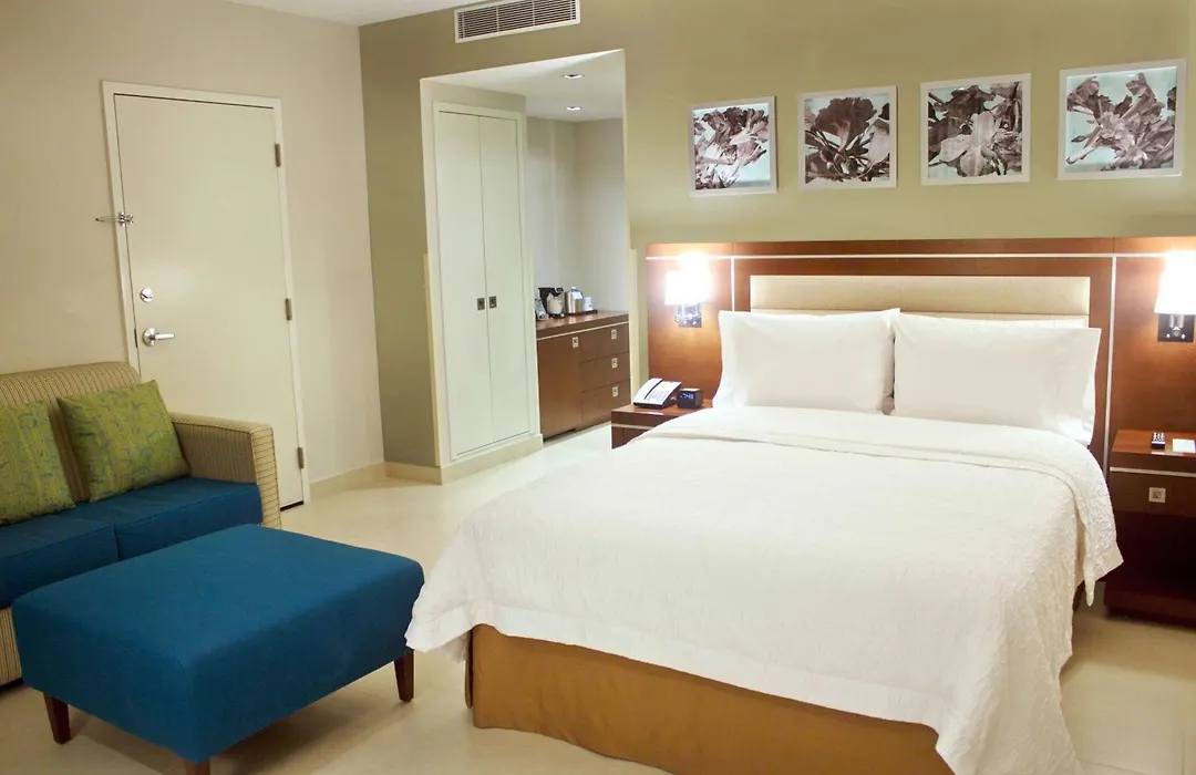Hampton Inn By Hilton Merida-1