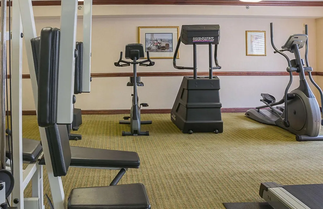 Quality Inn & Suites Detroit Metro Airport-1