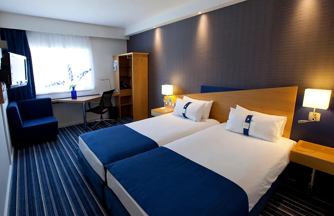 Holiday Inn Express Mechelen City Centre By Ihg-1